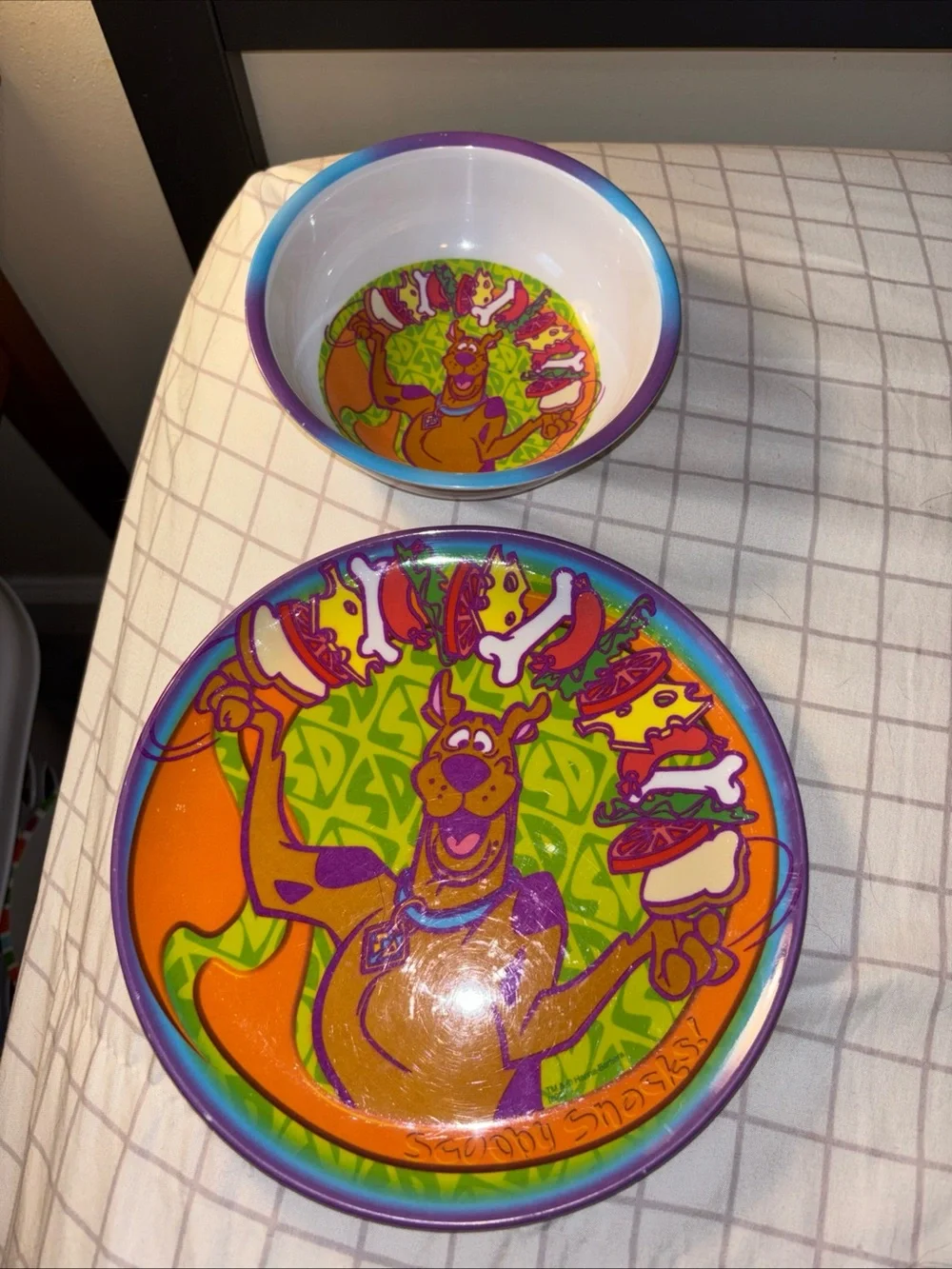 Scooby-Doo Kids Purple Edge Bowl and Plate Set - Colorful Scooby Design